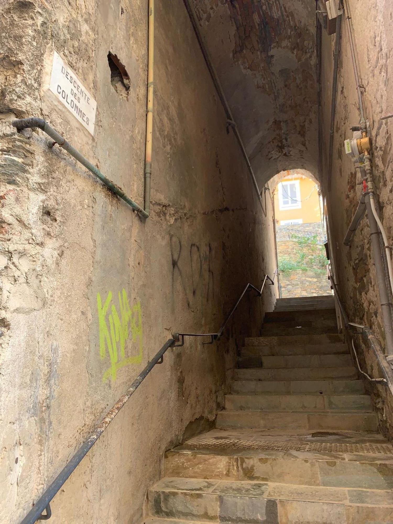 Maison Colonnes 4 Personnes Бастия Экстерьер фото